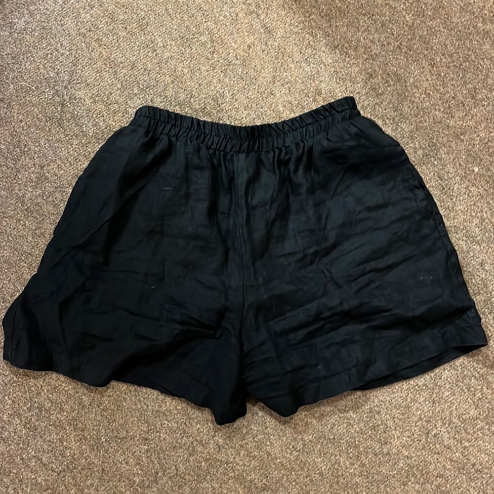 Sotela papaya short, black. Linen. VGUC/like new